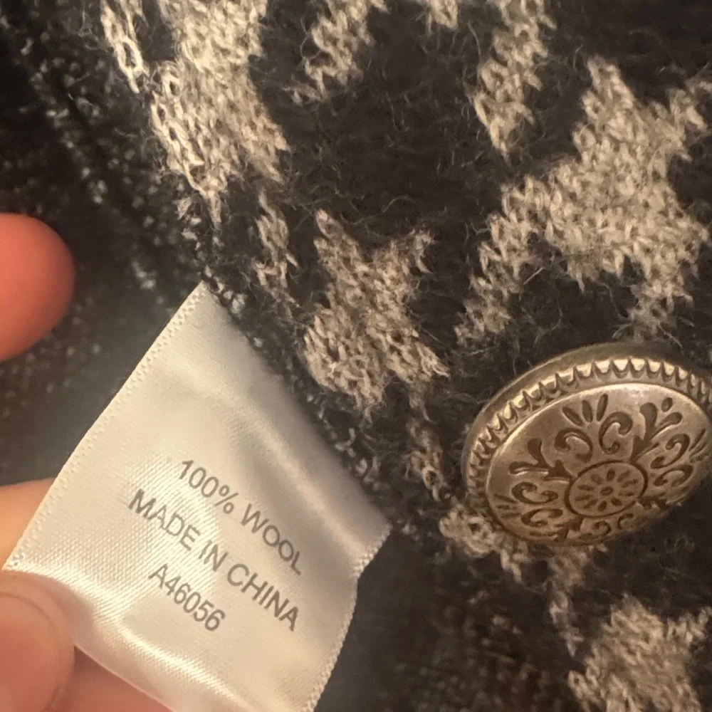 boutique Black and Gray Houndstooth wool jacket - Picture 6 of 9